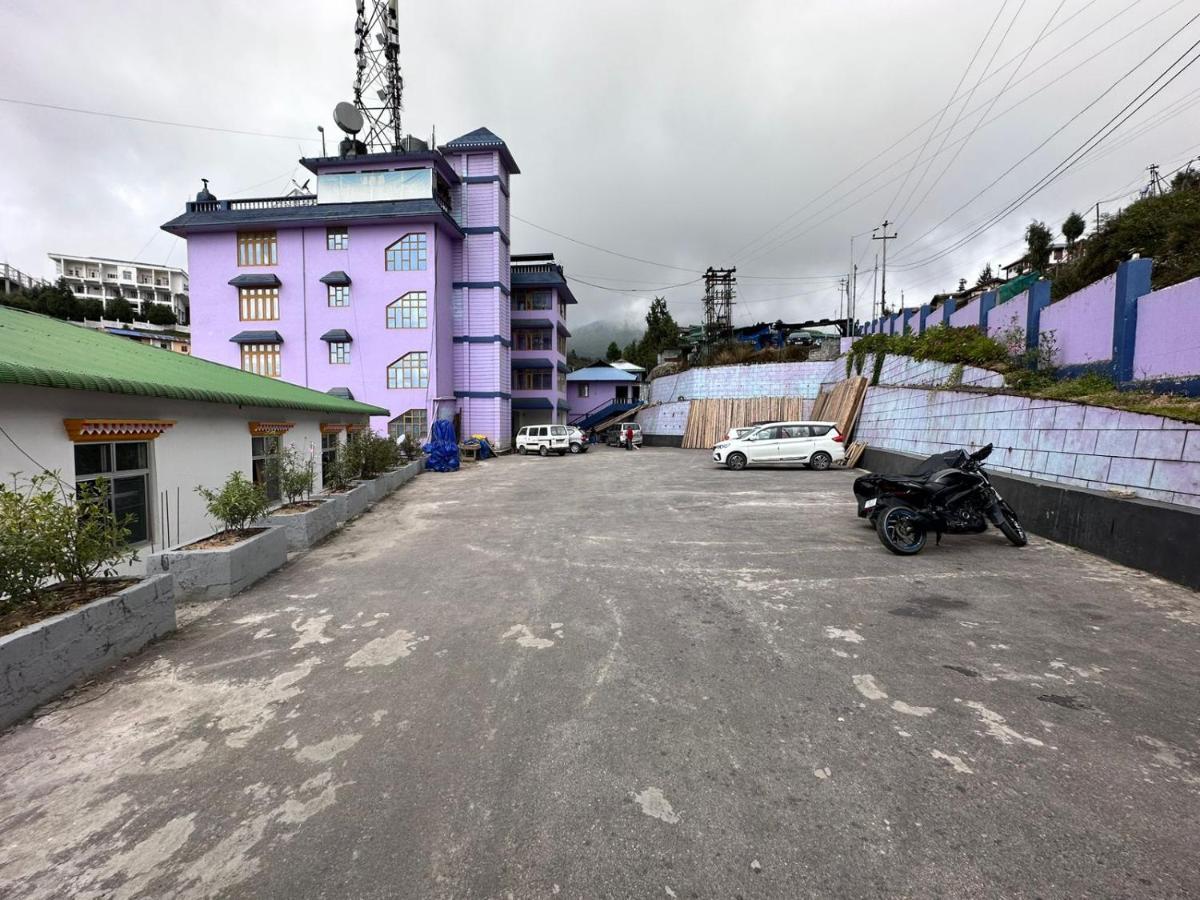 Hotel Tashi Ga Tsel Tawang Esterno foto