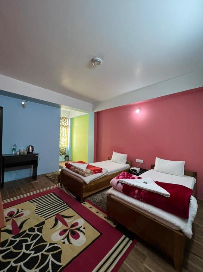 Hotel Tashi Ga Tsel Tawang Esterno foto