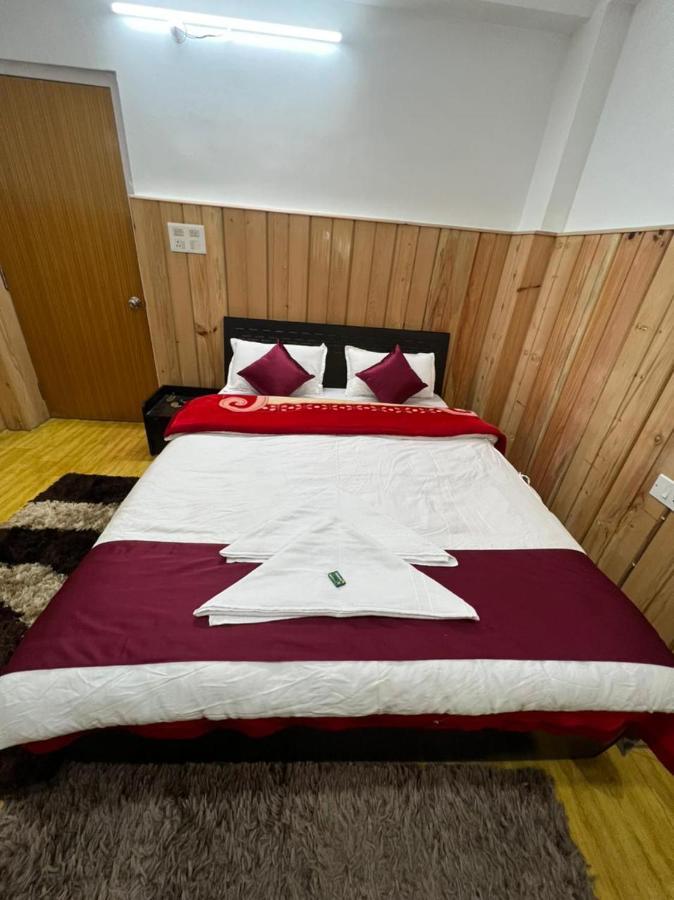 Hotel Tashi Ga Tsel Tawang Esterno foto