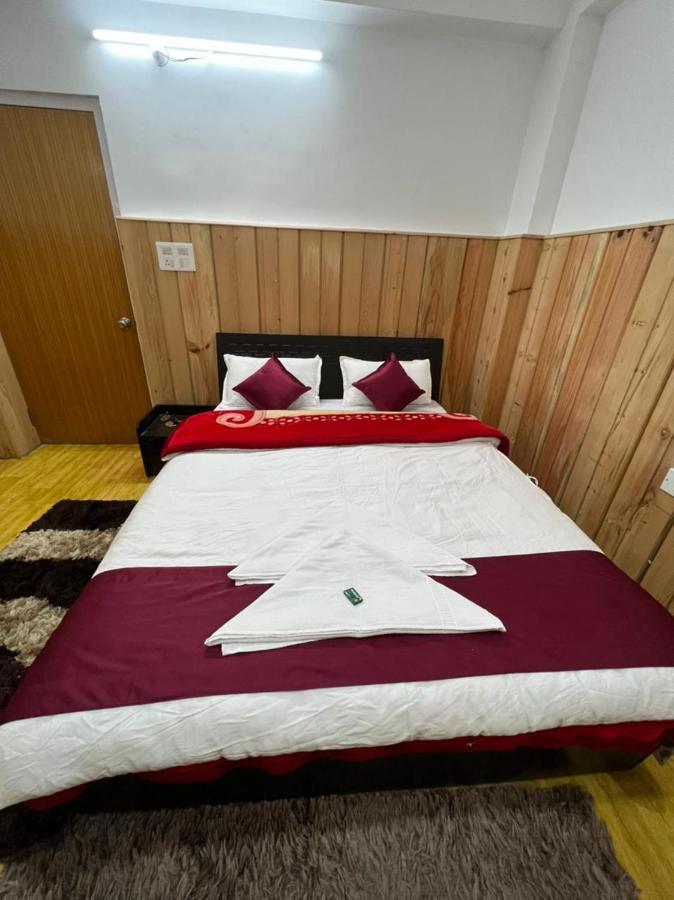 Hotel Tashi Ga Tsel Tawang Esterno foto