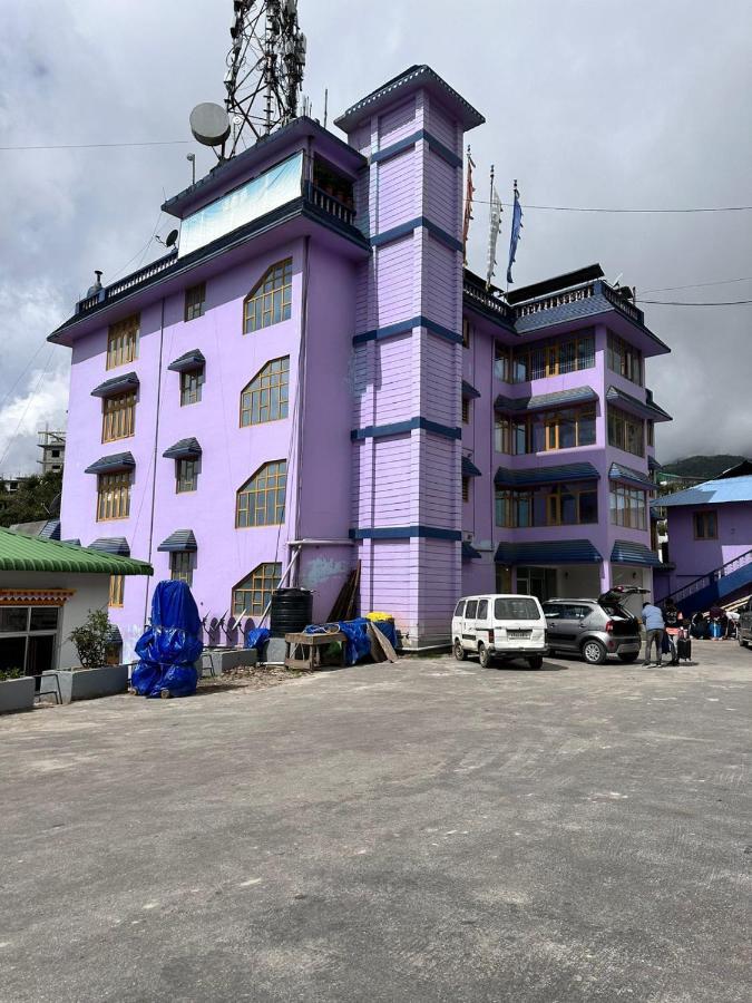 Hotel Tashi Ga Tsel Tawang Esterno foto